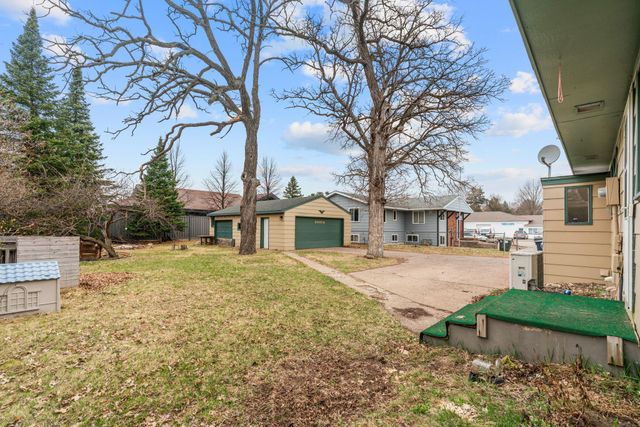 38804 8th Avenue, North Branch, MN 55056