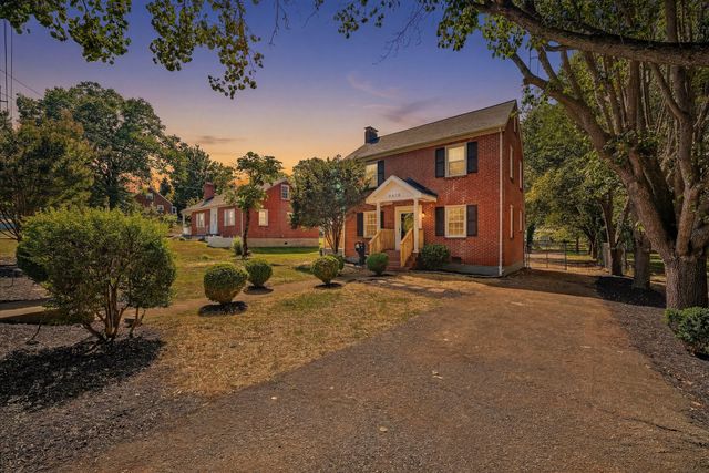 2610 Vancouver DR NW, Roanoke, VA 24012