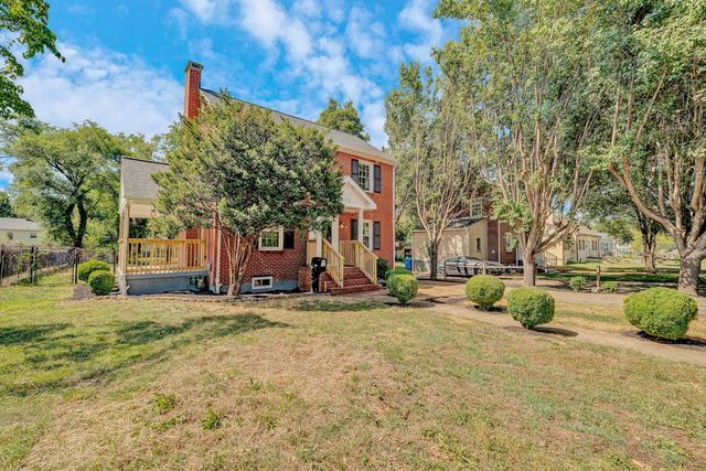 2610 Vancouver DR NW, Roanoke, VA 24012