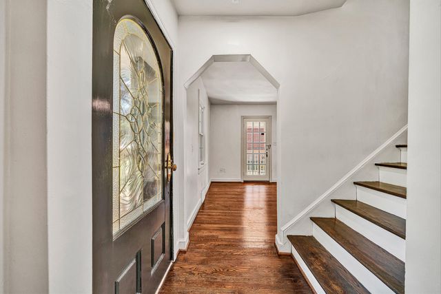 2610 Vancouver DR NW, Roanoke, VA 24012