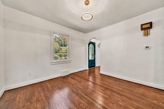 2610 Vancouver DR NW, Roanoke, VA 24012
