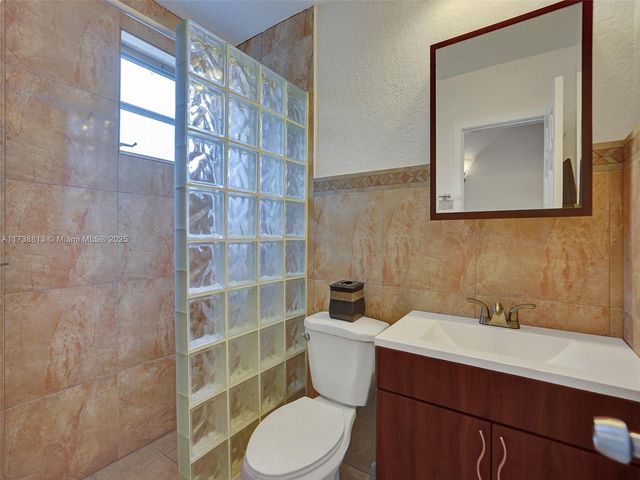 16701 NE 13th Ave 209, Miami, FL 33162