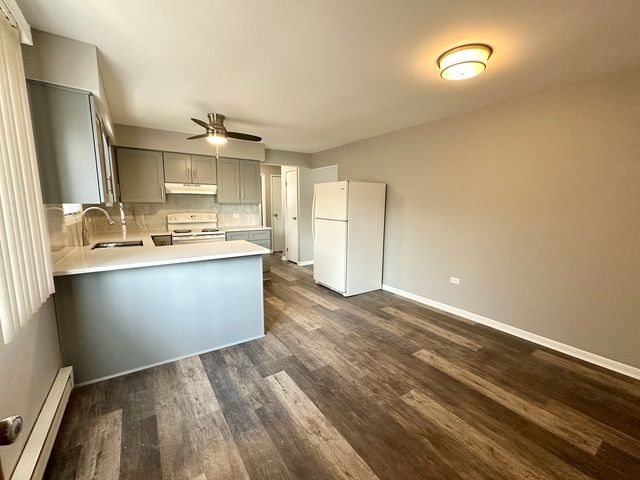 6334 W 65th Street 3N, Chicago, IL 60638