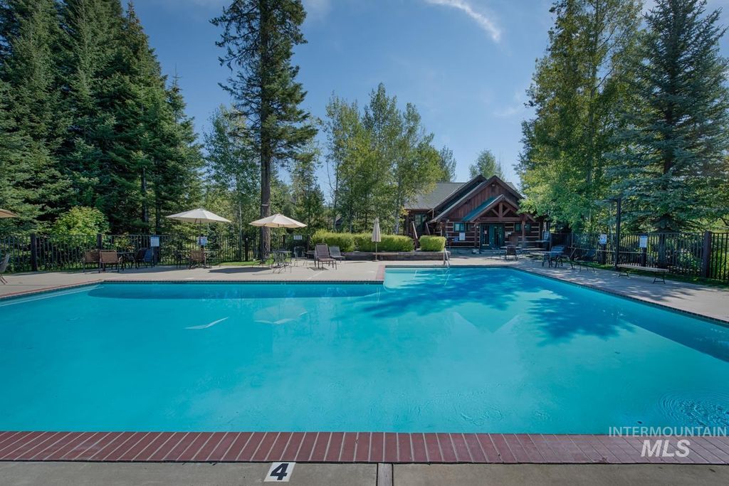 1329 Hearthstone Court 5A, McCall, ID 83638 photo 2