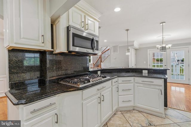14707 DUNBAR LN, Woodbridge, VA 22193