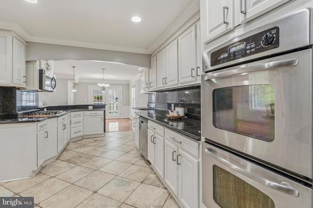 14707 DUNBAR LN, Woodbridge, VA 22193