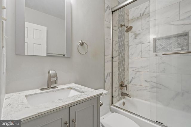 14707 DUNBAR LN, Woodbridge, VA 22193