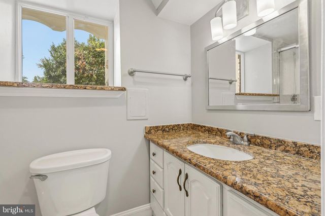 14707 DUNBAR LN, Woodbridge, VA 22193