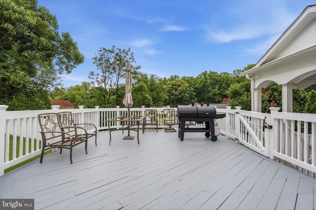 14707 DUNBAR LN, Woodbridge, VA 22193