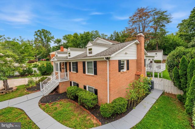 14707 DUNBAR LN, Woodbridge, VA 22193