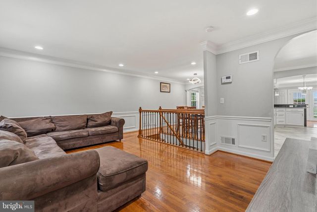 14707 DUNBAR LN, Woodbridge, VA 22193