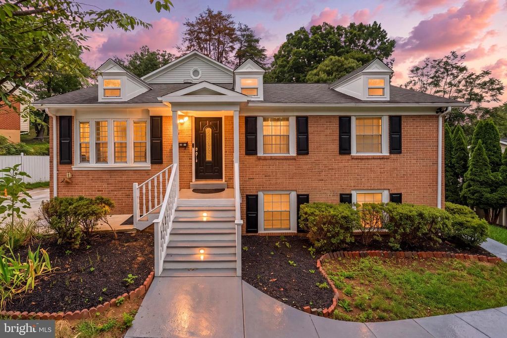 14707 DUNBAR LN, Woodbridge, VA 22193