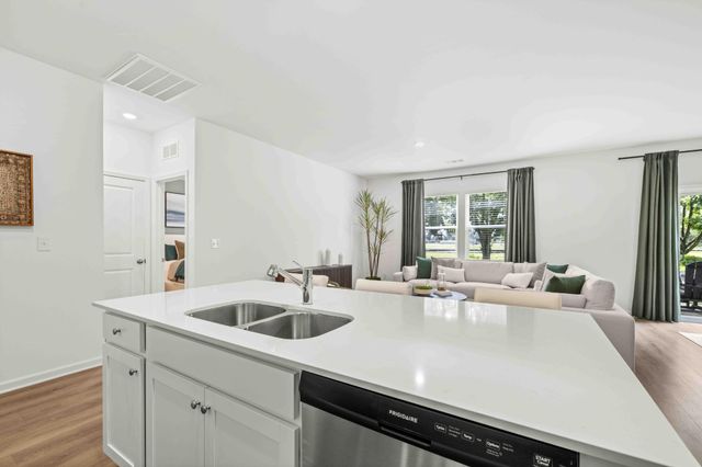 76 Buck Creek, Rossville, GA 30741