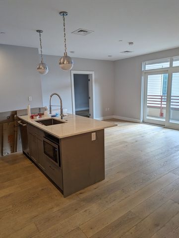 1650 Commonwealth Avenue 304, Boston, MA 02135