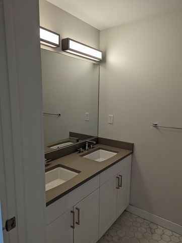 1650 Commonwealth Avenue 304, Boston, MA 02135