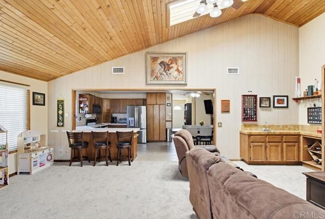 8672 Aquarius Dr, San Diego, CA 92126