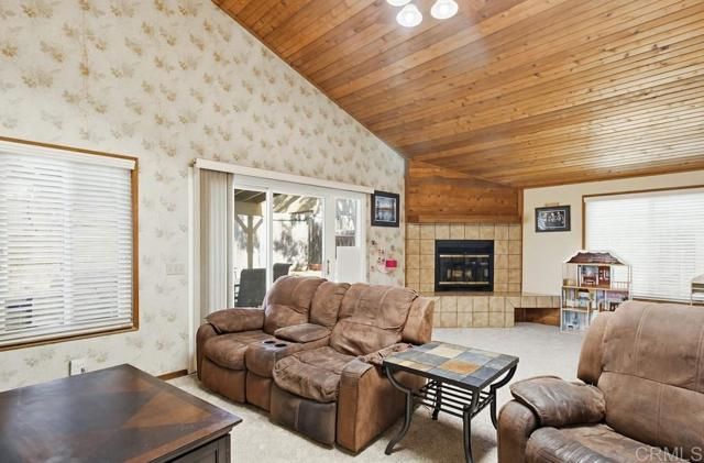 8672 Aquarius Dr, San Diego, CA 92126