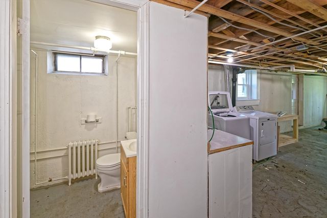 799 Franklin St, Worcester, MA 01604