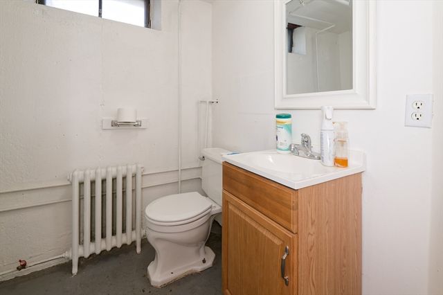 799 Franklin St, Worcester, MA 01604