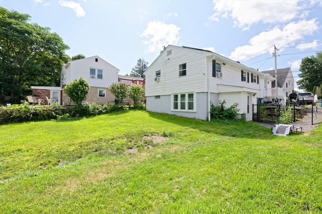 799 Franklin St, Worcester, MA 01604