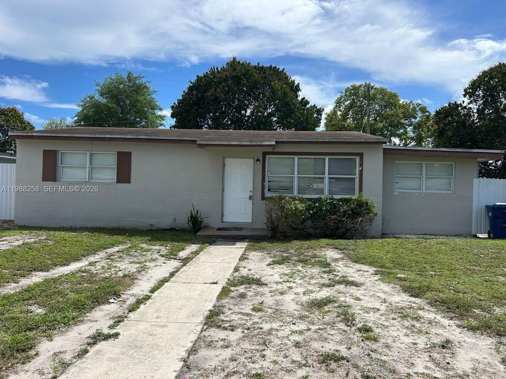 3310 NW 171st St, Miami Gardens, FL 33056