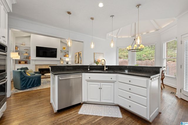 1304 BUCKHEAD WAY, Vestavia Hills, AL 35216