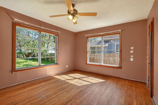 600 E William J Bryan Parkway, Bryan, TX 77803