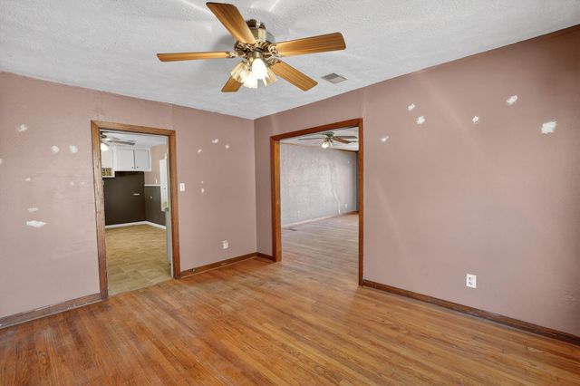 600 E William J Bryan Parkway, Bryan, TX 77803