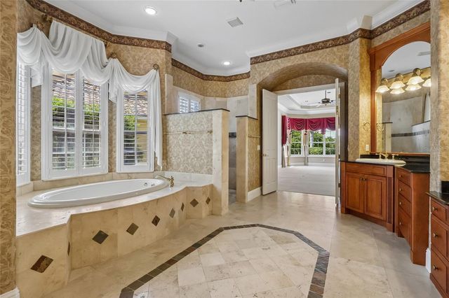 6102 S HAMPSHIRE CT, Windermere, FL 34786