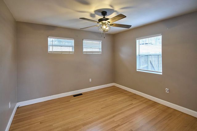 121 Honeysuckle Lane, Huntington, WV 25701