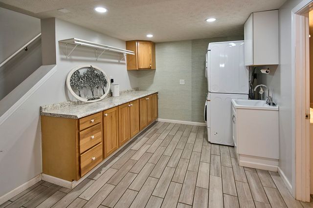 121 Honeysuckle Lane, Huntington, WV 25701