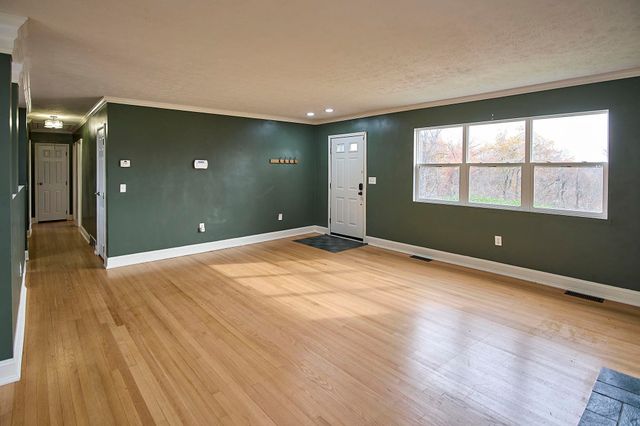 121 Honeysuckle Lane, Huntington, WV 25701