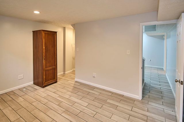 121 Honeysuckle Lane, Huntington, WV 25701