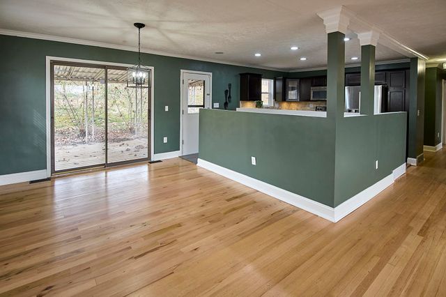 121 Honeysuckle Lane, Huntington, WV 25701