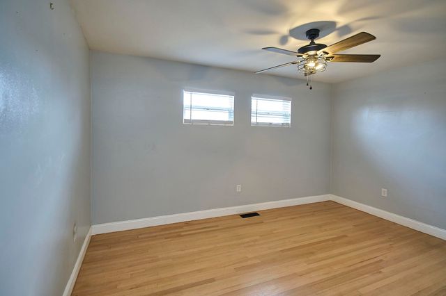 121 Honeysuckle Lane, Huntington, WV 25701