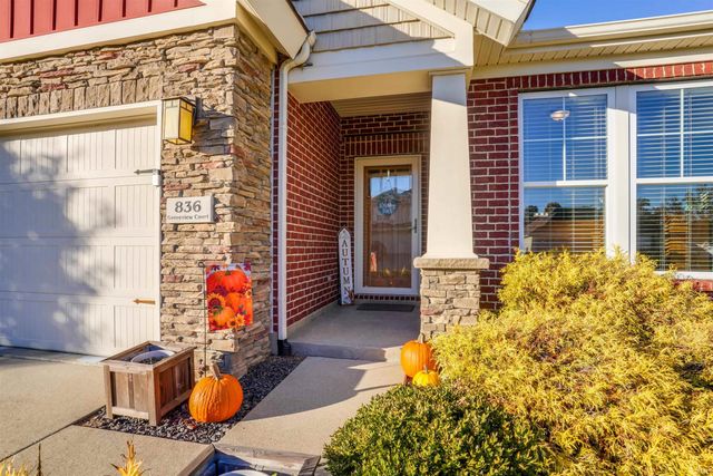836 Groveview Court, Evansville, IN 47711