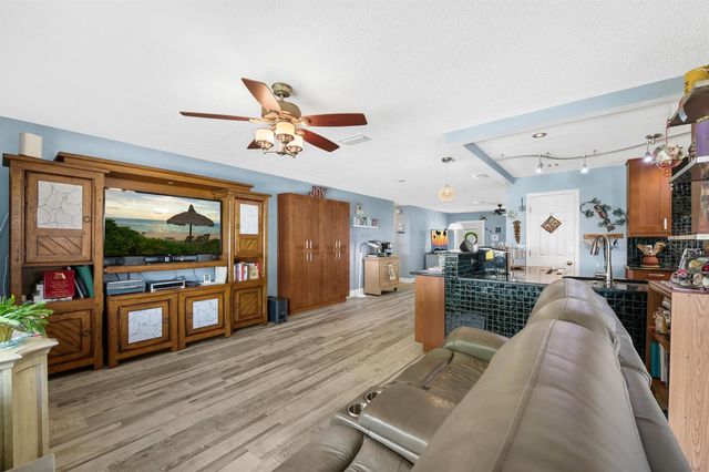 6816 NW 28th Terrace, Fort Lauderdale, FL 33309