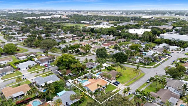 6816 NW 28th Terrace, Fort Lauderdale, FL 33309