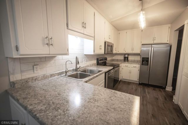 5107 148th Street W, Apple Valley, MN 55124