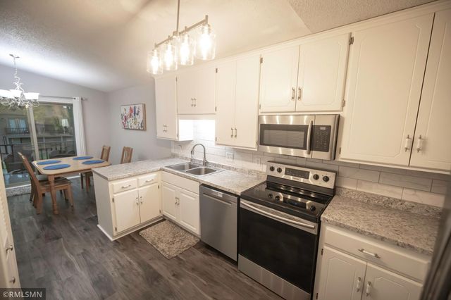 5107 148th Street W, Apple Valley, MN 55124