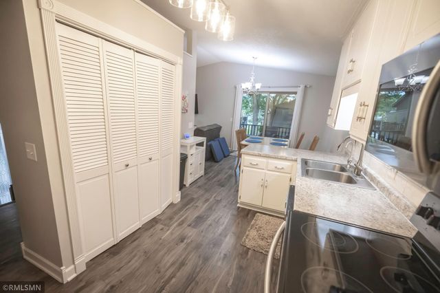 5107 148th Street W, Apple Valley, MN 55124