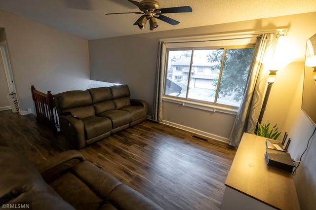 5107 148th Street W, Apple Valley, MN 55124