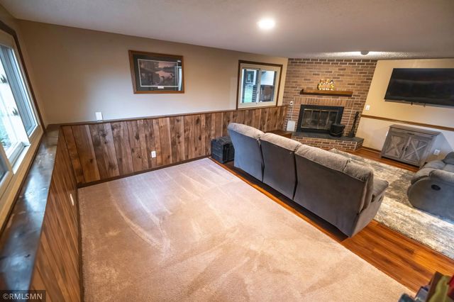 5107 148th Street W, Apple Valley, MN 55124