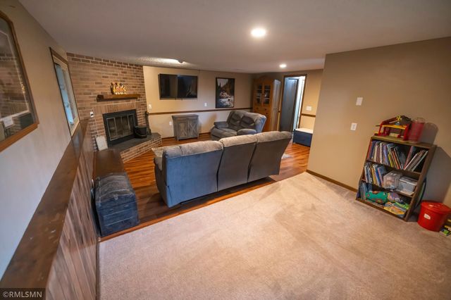 5107 148th Street W, Apple Valley, MN 55124