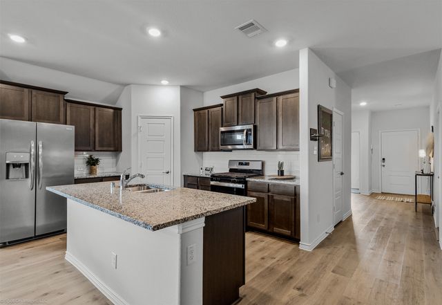 734 Fort Lane, Fate, TX 75189