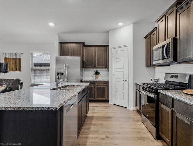 734 Fort Lane, Fate, TX 75189