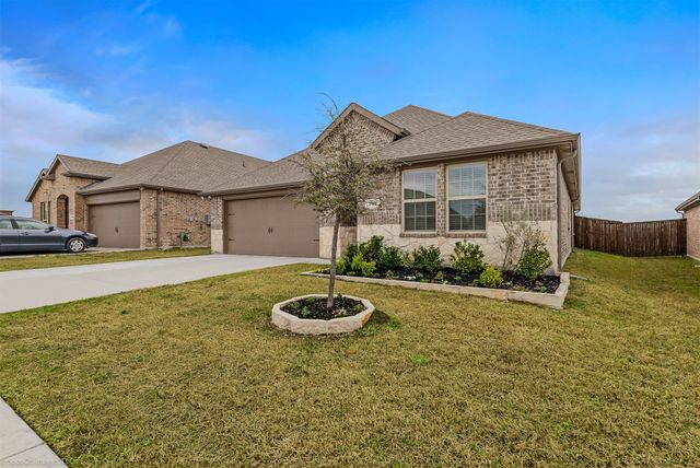 734 Fort Lane, Fate, TX 75189