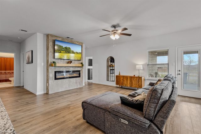 734 Fort Lane, Fate, TX 75189