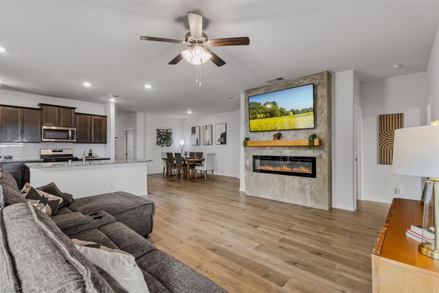 734 Fort Lane, Fate, TX 75189