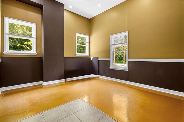 209 Kingscastle Drive, Ellenwood, GA 30294